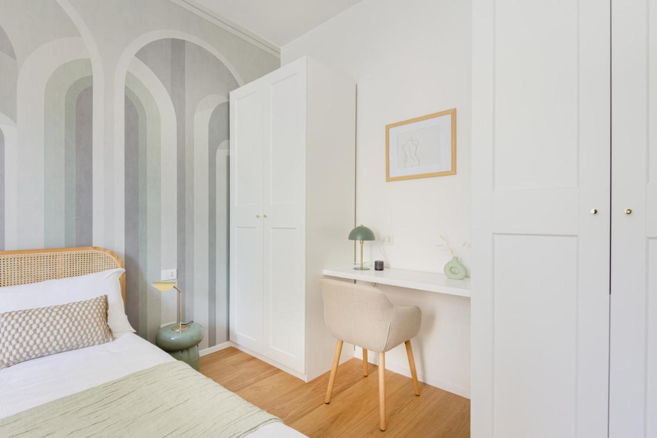 Easylife - Romantico Appartamento Sui Navigli Милан Экстерьер фото