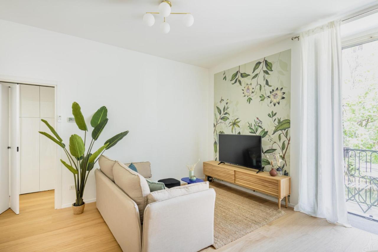 Easylife - Romantico Appartamento Sui Navigli Милан Экстерьер фото